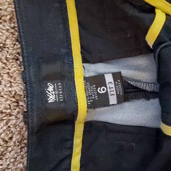 Bundle of 2 pair of shorts - Picture 3 of 3